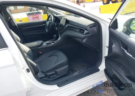 2023 Toyota Camry Se z USA, uszkodzony, nr VIN 4T1G11AK7PU749510